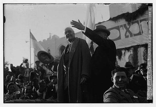 What is the significance of the 1917 Balfour Declaration?